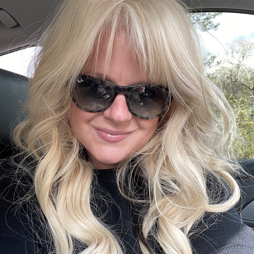 Meet your Posher, Amy